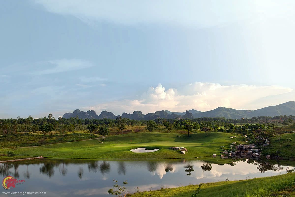 Sky Lake Resort & Golf Club