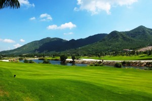 Diamond Bay Golf & Villas