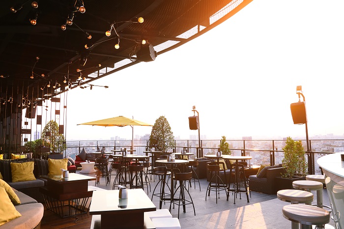 Air 360 Sky Lounge – An Iconic SkyBar Above it All |