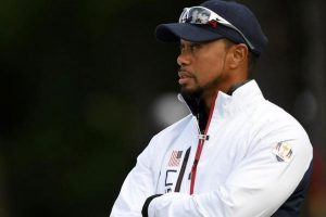 Woods worth $740 million, Jordan a billionaire says Forbes