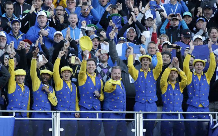 ryder-cup-2014-europe-fans-gleneagles-friday
